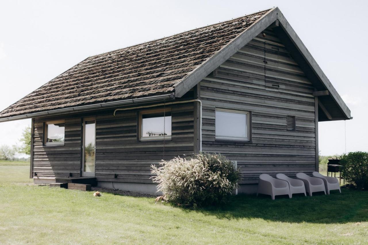 Durbes Atvari - Brivdienu Majas Ar Saunu Exterior photo